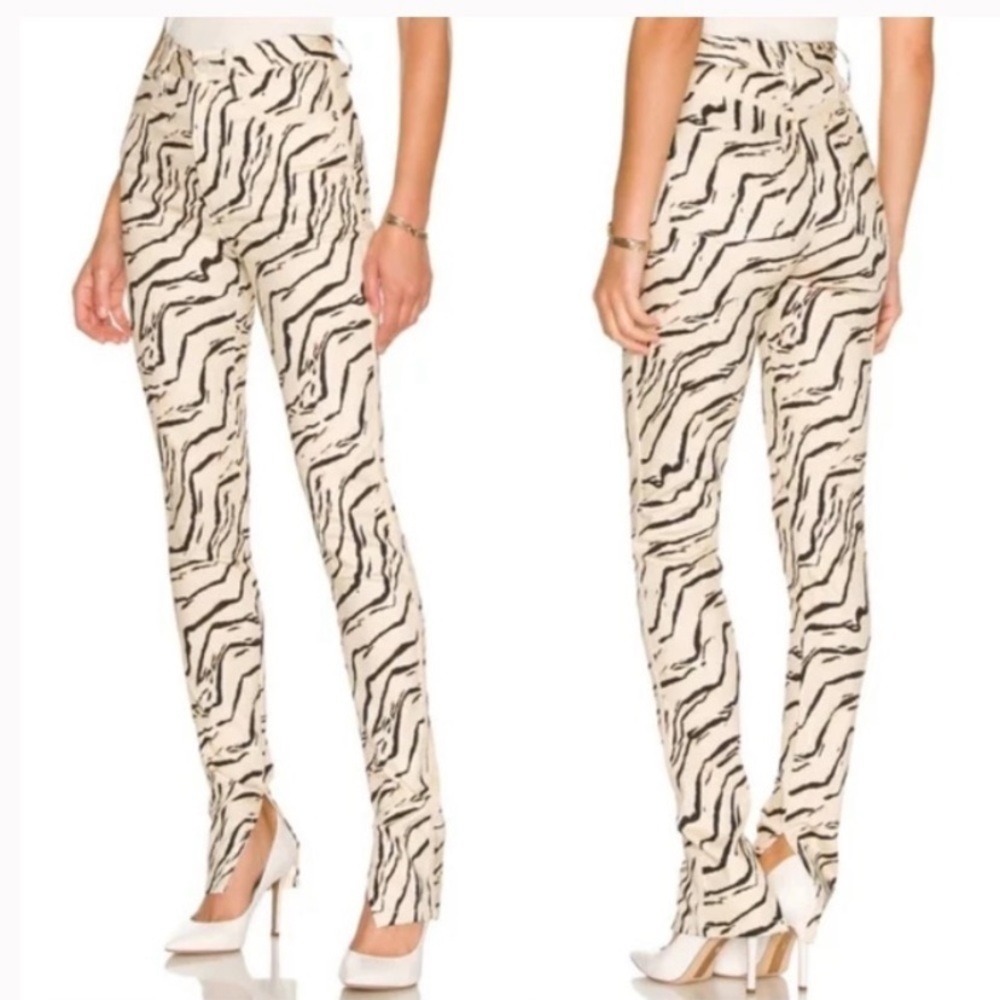 NWT WeWoreWhat Zebra Print Slit Hem Straight Leg Jeans Cream Black Size 26 - Picture 2 of 10